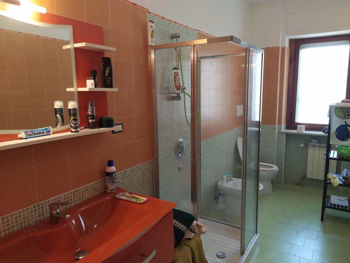 Vesuvio Corner - Spacious And Colorful Apartment In San Giorgio, Very Close To Napoli, Ideal For Families And Groups, Close To Pompeii, Sorrento... San Giorgio a Cremano Eksteriør bilde