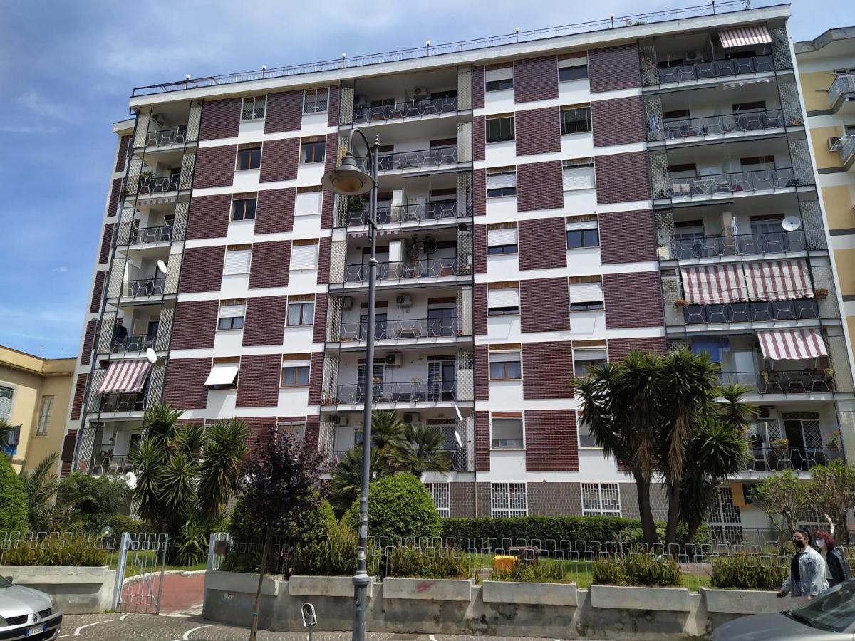 Vesuvio Corner - Spacious And Colorful Apartment In San Giorgio, Very Close To Napoli, Ideal For Families And Groups, Close To Pompeii, Sorrento... San Giorgio a Cremano Eksteriør bilde